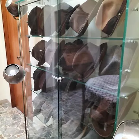 לינה וארוחת בוקר Chapo קטאניה