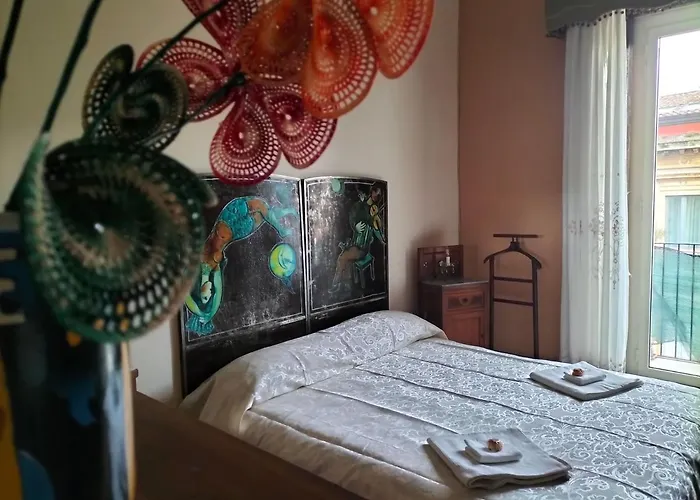 Oda ve Kahvaltı Chapo Katanya