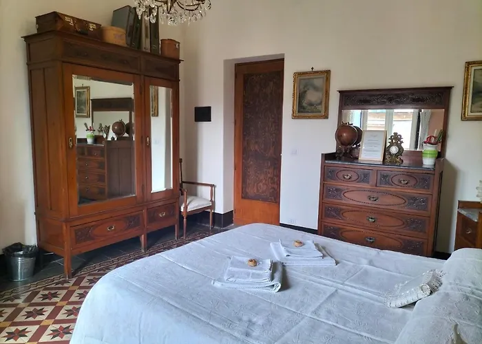 Chapo Oda ve Kahvaltı Katanya