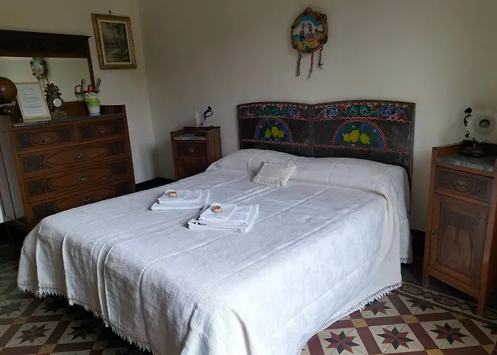 Chapo Oda ve Kahvaltı Katanya