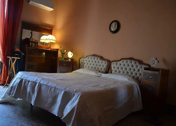 Oda ve Kahvaltı Chapo Katanya